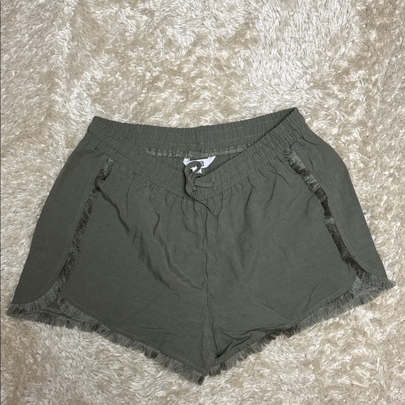 BB Dakota by Steve Madden Pants - BB Dakota by Steve Madden High Waist Olive Shorts